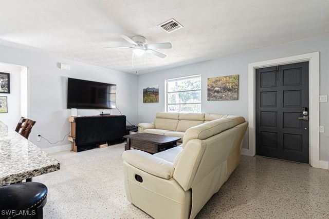 27111 Sun Aqua LN, Bonita Springs, FL 34135