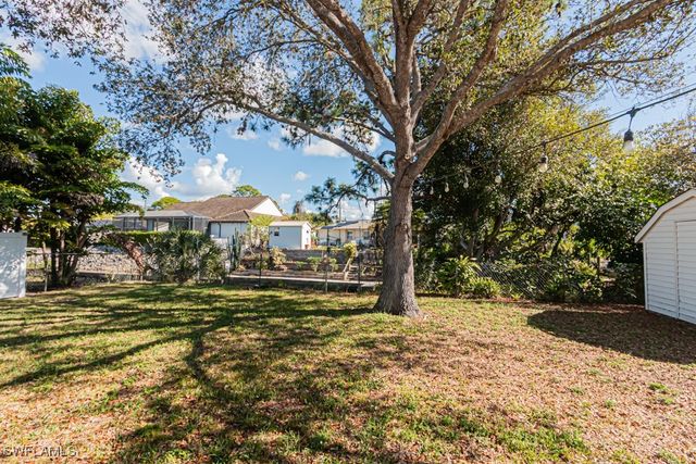 27111 Sun Aqua LN, Bonita Springs, FL 34135