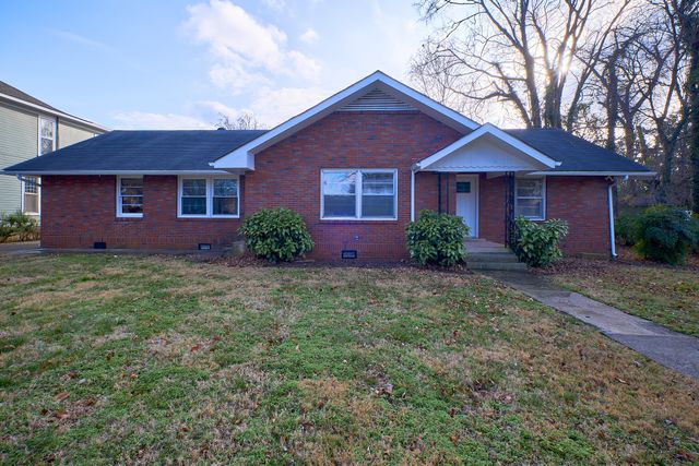 520 College St, Murfreesboro, TN 37130