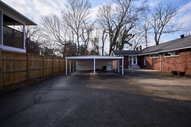 520 College St, Murfreesboro, TN 37130