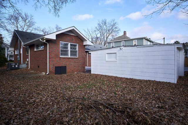520 College St, Murfreesboro, TN 37130