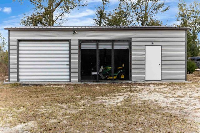 616 NE Hillside Terrace Street, Lee, FL 32059