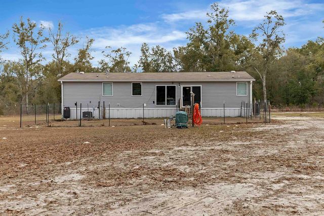 616 NE Hillside Terrace Street, Lee, FL 32059