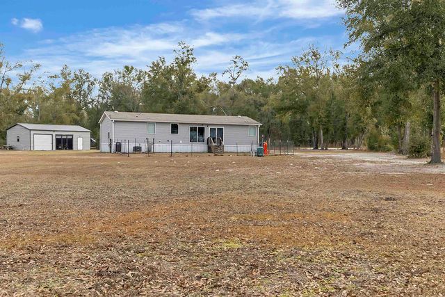 616 NE Hillside Terrace Street, Lee, FL 32059