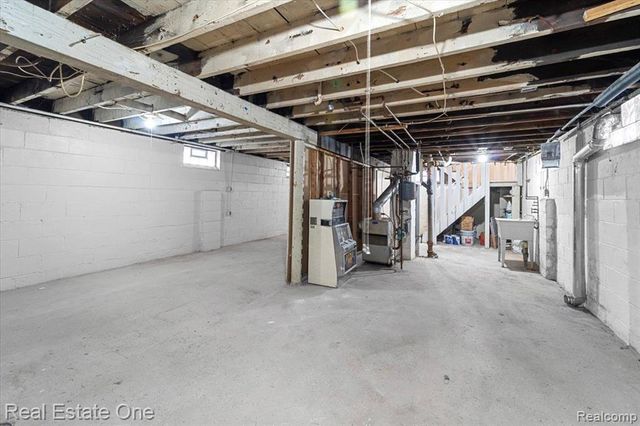 618 Walnut Street, Wyandotte, MI 48192