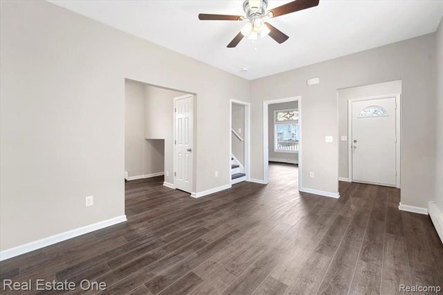 618 Walnut Street, Wyandotte, MI 48192