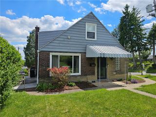 1211 Greentree Rd, Green Tree, PA 15220