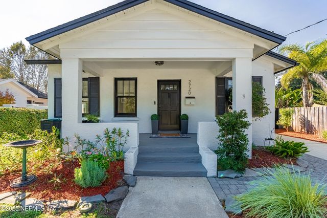 2720 FIELDSTON Lane, Jacksonville, FL 32207