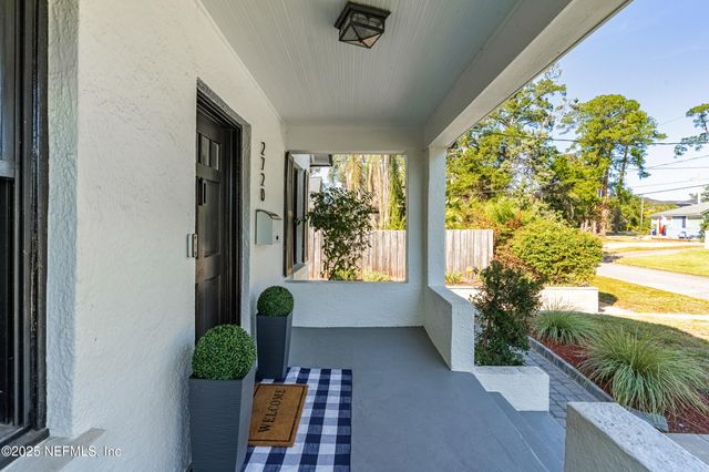 2720 FIELDSTON Lane, Jacksonville, FL 32207