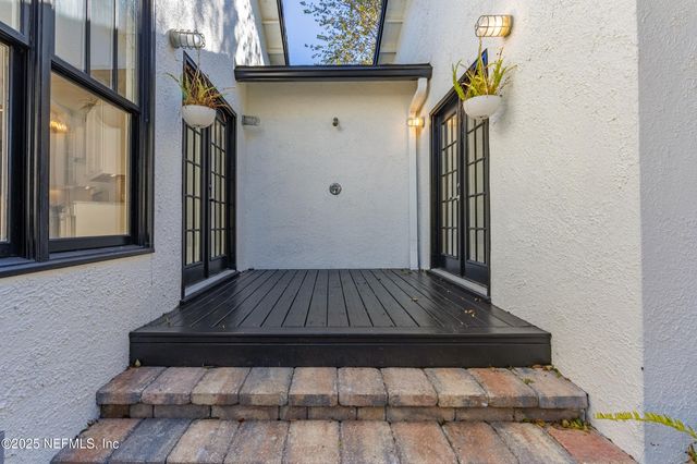 2720 FIELDSTON Lane, Jacksonville, FL 32207