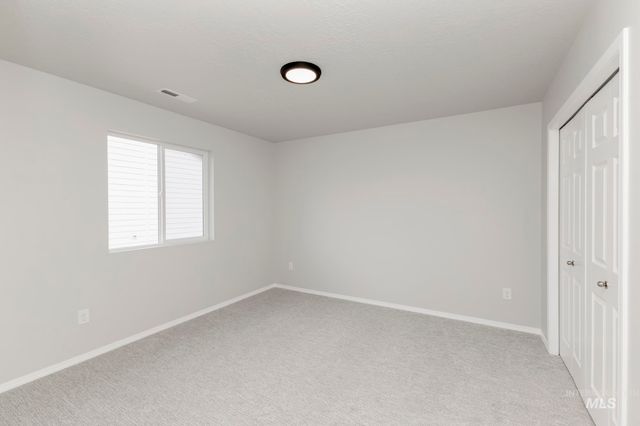 363 N Tideberry Ave, Kuna, ID 83634