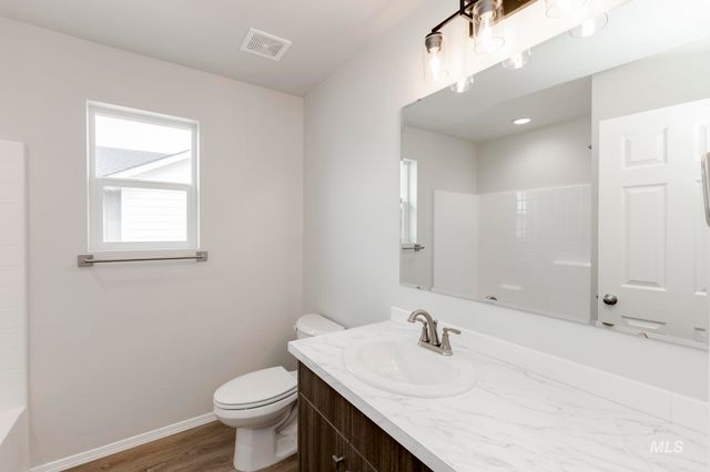 363 N Tideberry Ave, Kuna, ID 83634