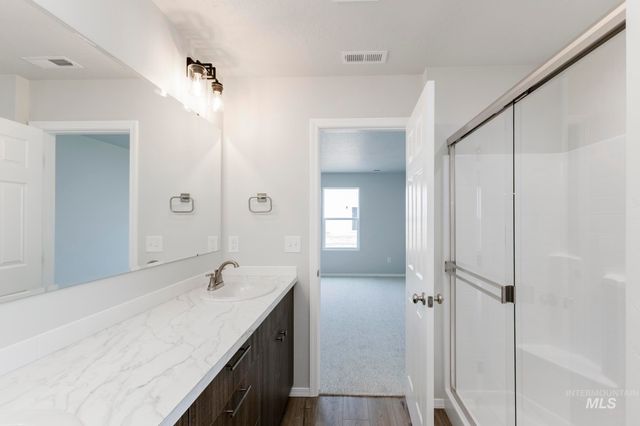 363 N Tideberry Ave, Kuna, ID 83634