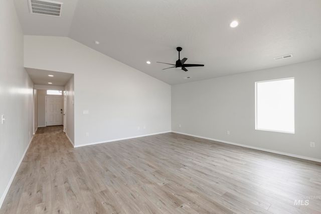 363 N Tideberry Ave, Kuna, ID 83634