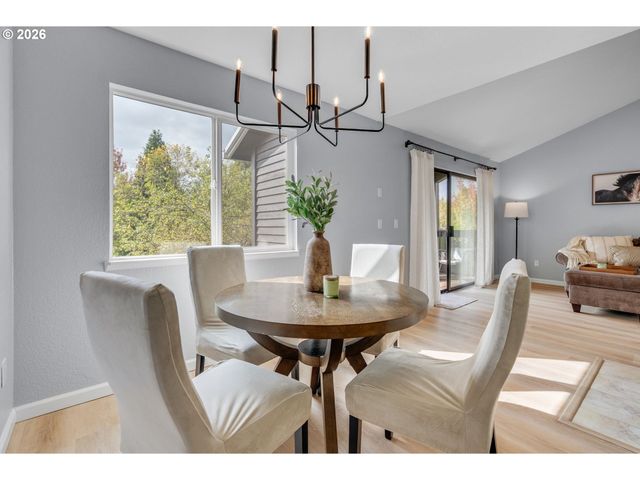 9455 Sw 146TH Ter D-8, Beaverton, OR 97007