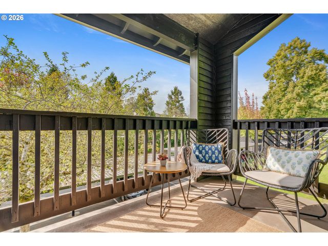 9455 Sw 146TH Ter D-8, Beaverton, OR 97007