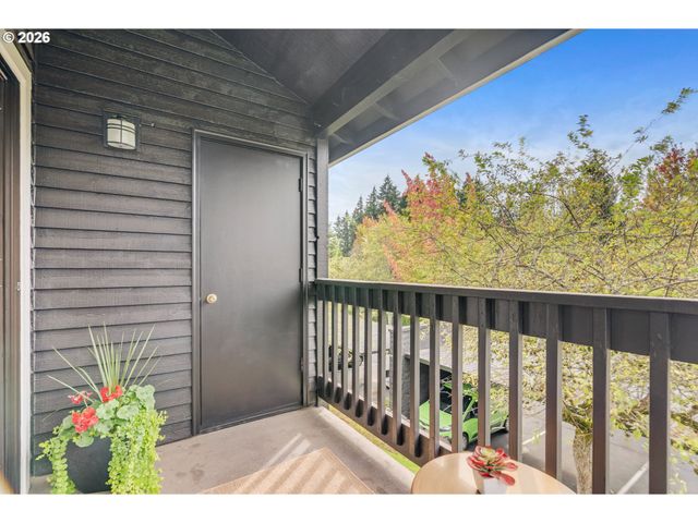 9455 Sw 146TH Ter D-8, Beaverton, OR 97007