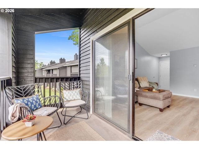 9455 Sw 146TH Ter D-8, Beaverton, OR 97007