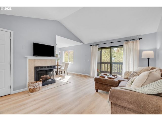 9455 Sw 146TH Ter D-8, Beaverton, OR 97007