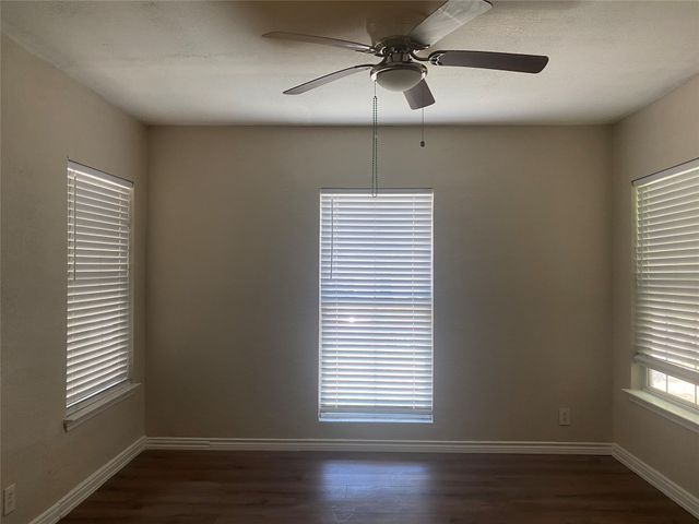 212 Washington Street, Garland, TX 75040