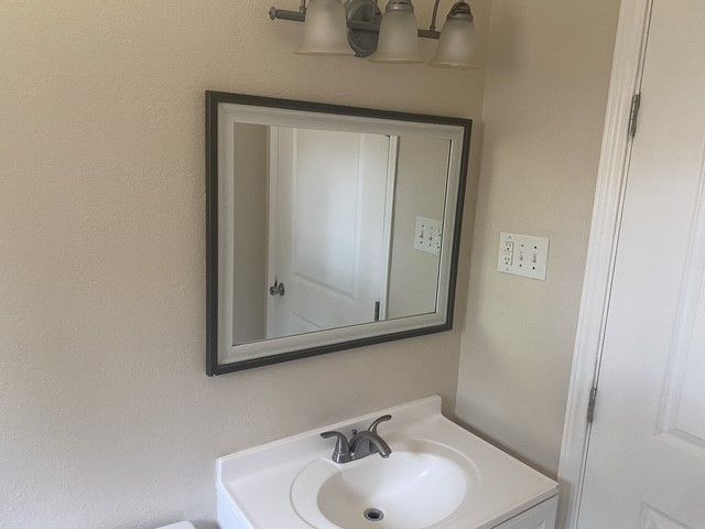 212 Washington Street, Garland, TX 75040