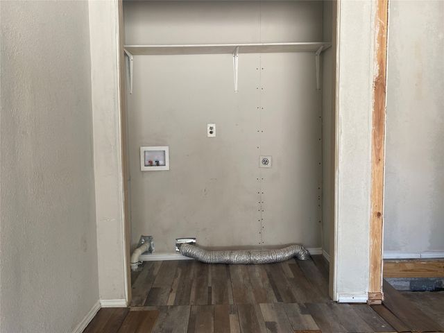 212 Washington Street, Garland, TX 75040