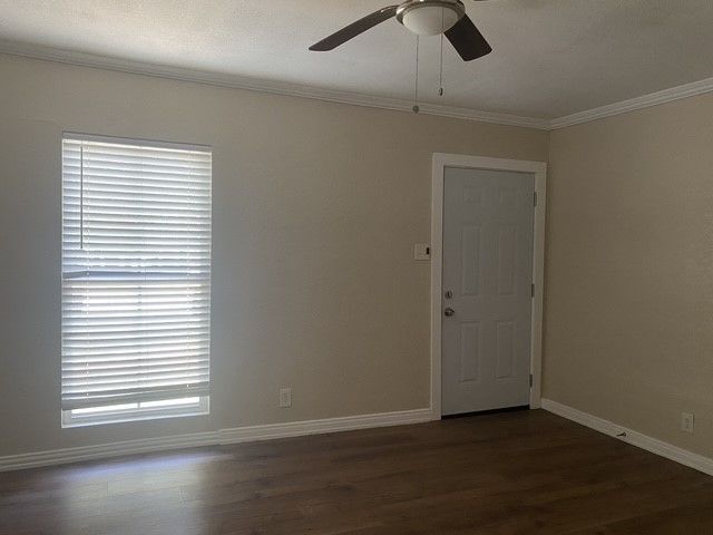 212 Washington Street, Garland, TX 75040