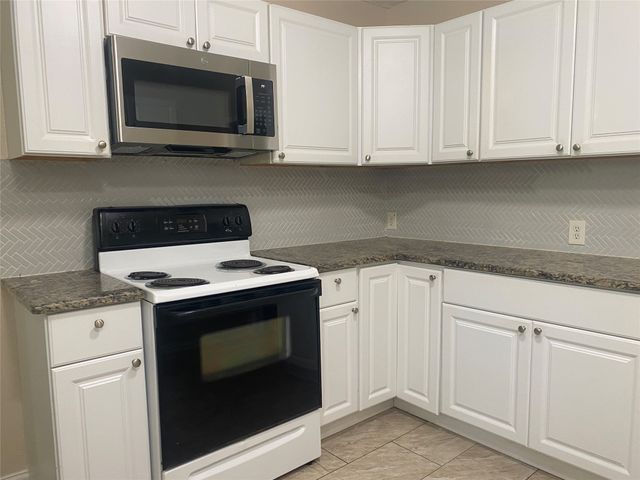 212 Washington Street, Garland, TX 75040
