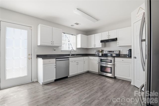178 Madelia Place, Mooresville, NC 28115