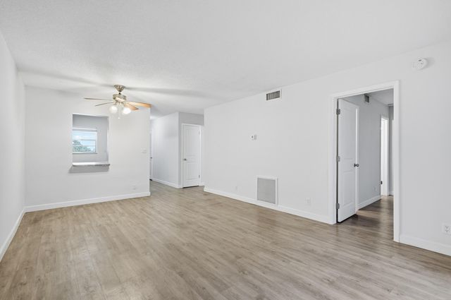 1400 NE 57th Street 304, Fort Lauderdale, FL 33334