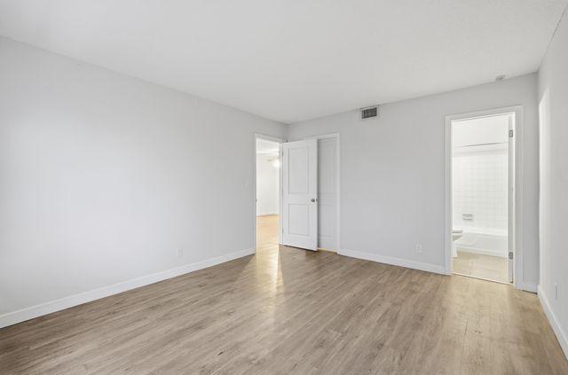 1400 NE 57th Street 304, Fort Lauderdale, FL 33334