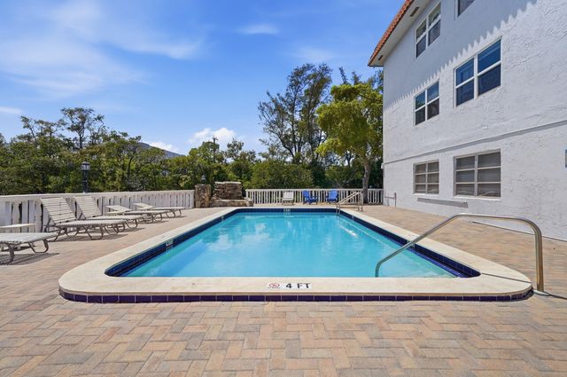 1400 NE 57th Street 304, Fort Lauderdale, FL 33334