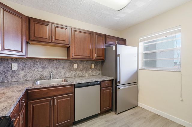 1400 NE 57th Street 304, Fort Lauderdale, FL 33334