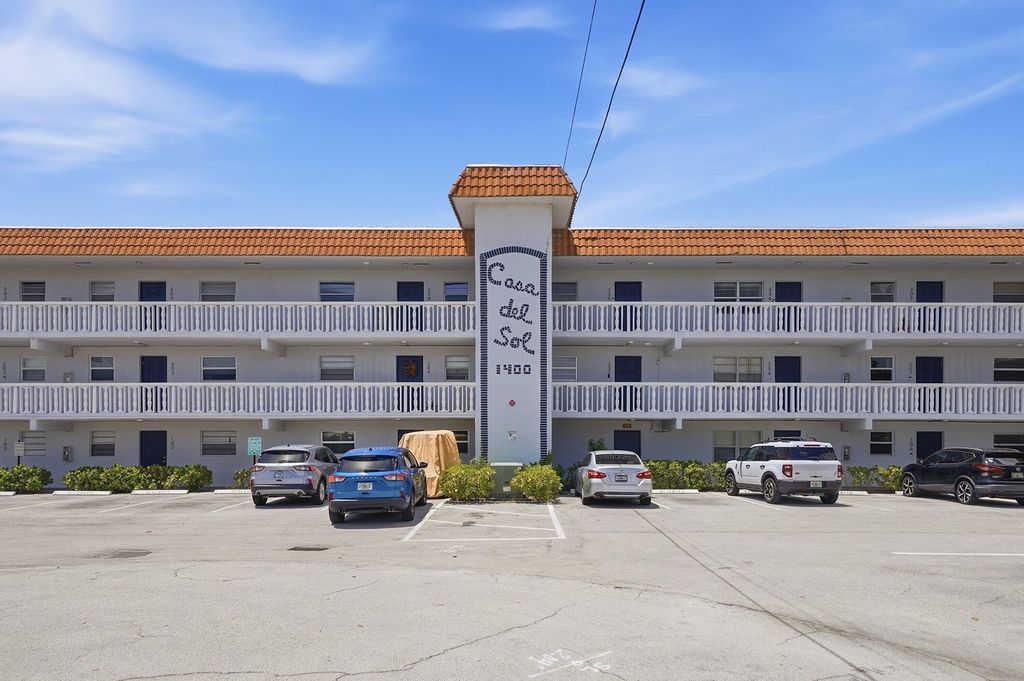 1400 NE 57th Street 304, Fort Lauderdale, FL 33334