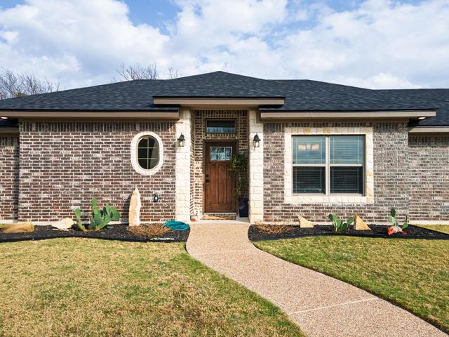 522 Skyline DR, Copperas Cove, TX 76522