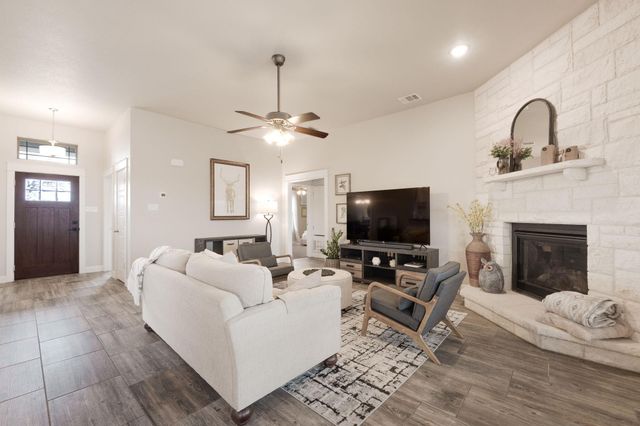 522 Skyline DR, Copperas Cove, TX 76522