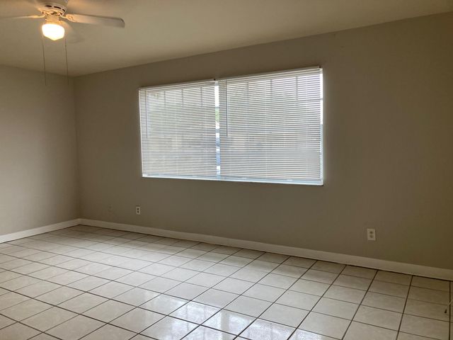 6124 LINCOLN Street N, Hollywood, FL 33024
