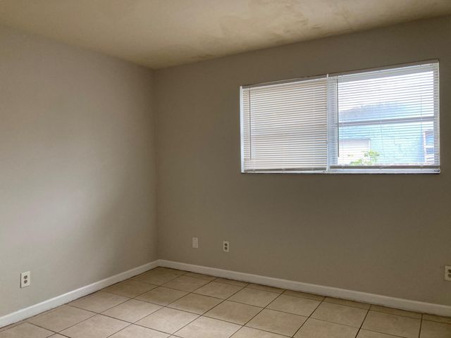 6124 LINCOLN Street N, Hollywood, FL 33024
