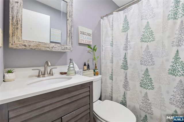 341 Skyline Drive, Ringwood, NJ 07456