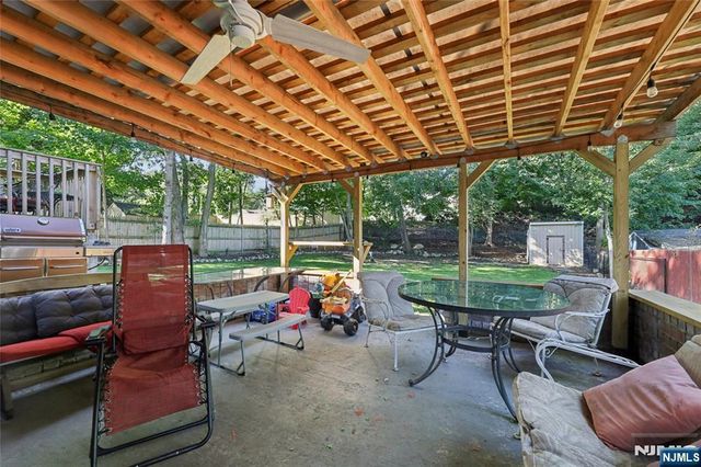 341 Skyline Drive, Ringwood, NJ 07456