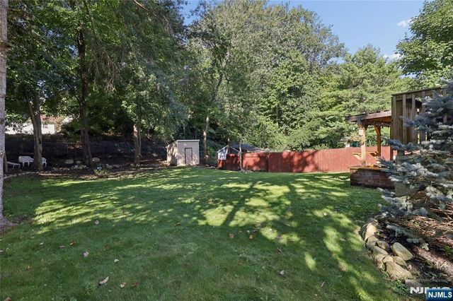 341 Skyline Drive, Ringwood, NJ 07456