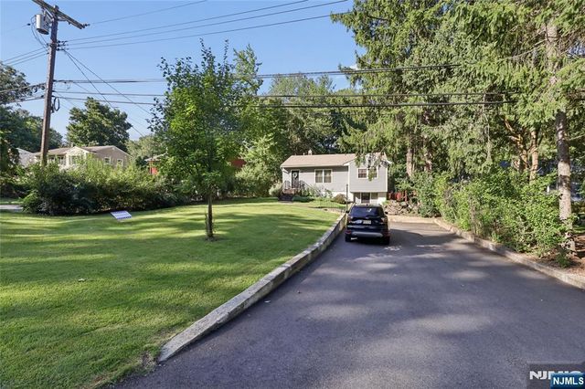 341 Skyline Drive, Ringwood, NJ 07456