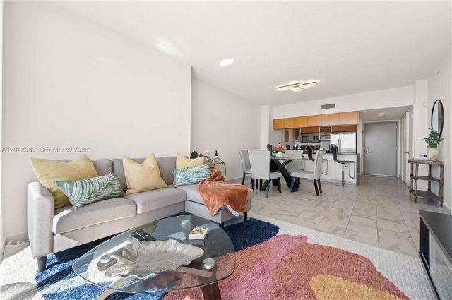 1750 N Bayshore Drive 5212, Miami, FL 33132