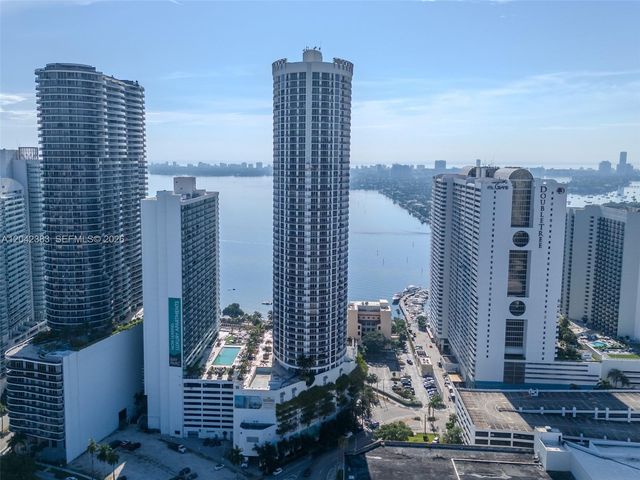 1750 N Bayshore Drive 5212, Miami, FL 33132