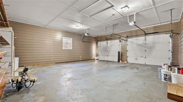 16 Timberwood SE Drive, Silver Creek, GA 30173