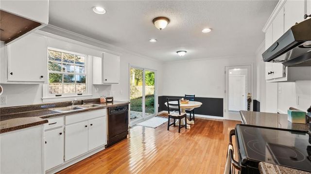 16 Timberwood SE Drive, Silver Creek, GA 30173