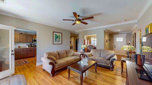 220 Timber Top Crossing SE, Cleveland, TN 37323