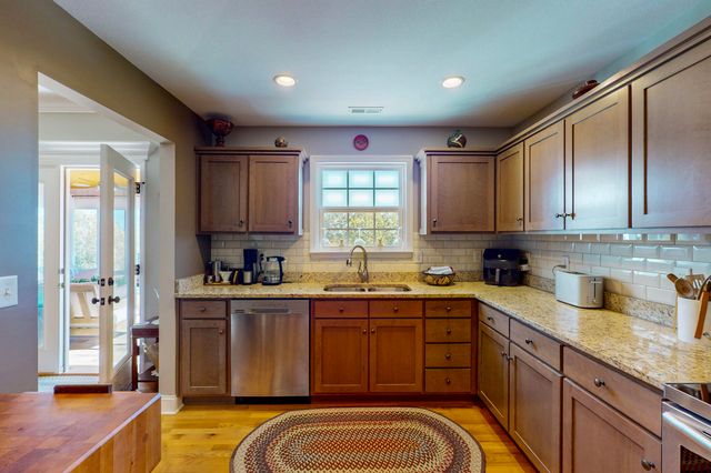 220 Timber Top Crossing SE, Cleveland, TN 37323