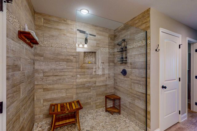 220 Timber Top Crossing SE, Cleveland, TN 37323