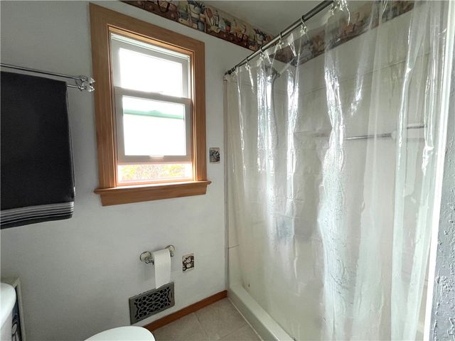 25 Andrews Ave, Hempfield Twp, PA 15644